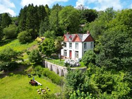 4 bedroom Cottage for rent in Combe Martin