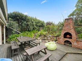 The Beach Bach - Waikanae Beach Holiday Home -  - 1060824 - thumbnail photo 7