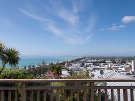 Clyde View - Napier Holiday Home -  - 1062215 - thumbnail photo 31