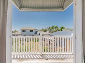 The Doll's House - Whitianga Holiday Home -  - 1062386 - thumbnail photo 11