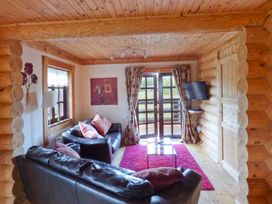 Tamaura Lodge - Norfolk - 1062454 - thumbnail photo 3