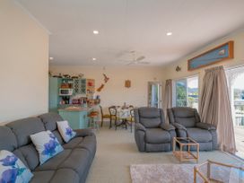 Harbour View Haven - Pauanui Holiday Home -  - 1062614 - thumbnail photo 7