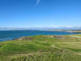 Anglesey Holiday Let - Anglesey - 1062623 - thumbnail photo 34