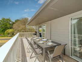 Recharge on Riverview - Cooks Beach Holiday Home -  - 1062810 - thumbnail photo 9