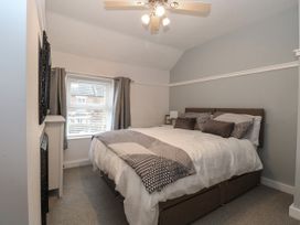 Hunny Cottage - Norfolk - 1063435 - thumbnail photo 12
