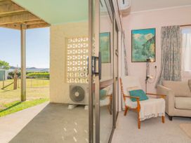 Cosy at Cooks - Cooks Beach Downstairs Unit -  - 1063796 - thumbnail photo 4