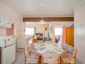 Cosy at Cooks - Cooks Beach Downstairs Unit -  - 1063796 - thumbnail photo 11