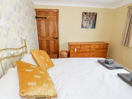35-37 Upper Quay Street - Anglesey - 1063990 - thumbnail photo 28