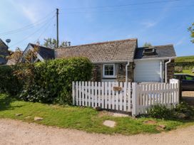 1 bedroom Cottage for rent in Dartmouth