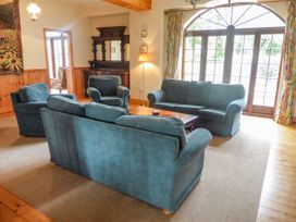 Hunter's Lodge - East Ireland - 1065127 - thumbnail photo 4