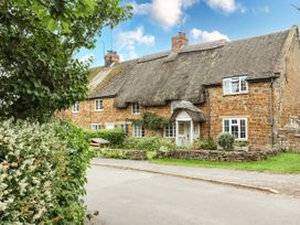 3 bedroom Cottage for rent in Stratford upon Avon
