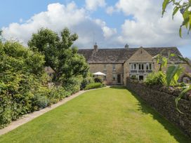 2 bedroom Cottage for rent in Burford