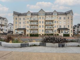 2 bedroom Cottage for rent in Rhos-on-Sea