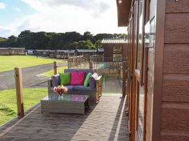 Albatross Lodge - North Yorkshire (incl. Whitby) - 1066582 - thumbnail photo 19
