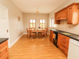Daisy's Cottage - County Kerry - 1066947 - thumbnail photo 11