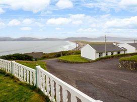 Rossbeigh Beach Cottage No 4 - County Kerry - 1067715 - thumbnail photo 11