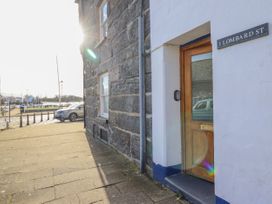 3 bedroom Cottage for rent in Porthmadog