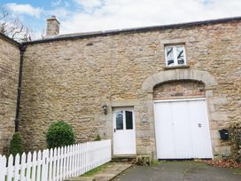 4 bedroom Cottage for rent in Brough