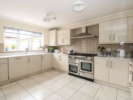 Coral House - Norfolk - 1069475 - thumbnail photo 8