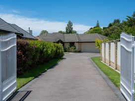 Gemini Shores - Rotorua Holiday Home -  - 1070015 - thumbnail photo 25