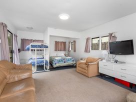 Bream Bay Sands - Ruakaka Holiday Home -  - 1071583 - thumbnail photo 18