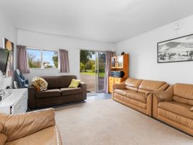 Bream Bay Sands - Ruakaka Holiday Home -  - 1071583 - thumbnail photo 10