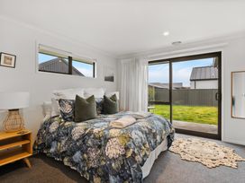 Alpha'N'est - Cromwell Holiday Home -  - 1072414 - thumbnail photo 9