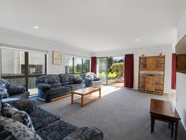 Orkney Haven - Mt Maunganui Holiday Home -  - 1072726 - thumbnail photo 3
