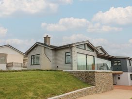 4 bedroom Cottage for rent in Kingsbridge