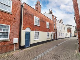 1 bedroom Cottage for rent in Harwich