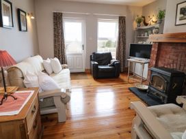Sunset Cottage Carrick - County Donegal - 1076050 - thumbnail photo 6