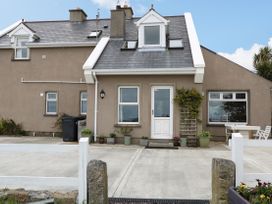 Sunset Cottage Carrick - County Donegal - 1076050 - thumbnail photo 21