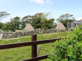 Sunset Cottage Carrick - County Donegal - 1076050 - thumbnail photo 22