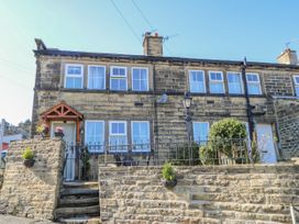 2 bedroom Cottage for rent in Haworth