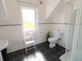 Inish Way Apartment 3 - County Donegal - 1076259 - thumbnail photo 10