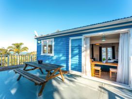 The Butterfly Bach - Surfdale Holiday Home -  - 1076533 - thumbnail photo 10