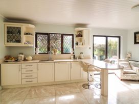 Maura's Home - County Wexford - 1076807 - thumbnail photo 9