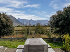 An outdoor view with mountains and trees at Bull Ridge Escape - Wanaka