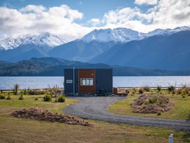 Tiny Piece of Paradise - Te Anau Tiny House -  - 1079033 - thumbnail photo 1