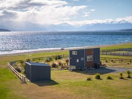 Tiny Piece of Paradise - Te Anau Tiny House -  - 1079033 - thumbnail photo 8