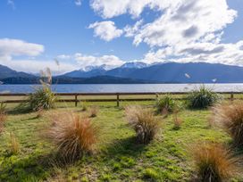 Tiny Piece of Paradise - Te Anau Tiny House -  - 1079033 - thumbnail photo 4