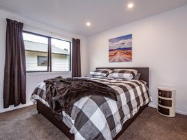 New Snowberry Chalet - Ohakune Holiday Home -  - 1079336 - thumbnail photo 11