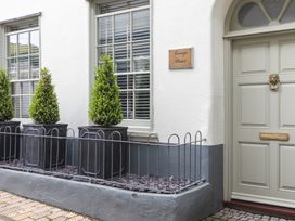 4 bedroom Cottage for rent in Dartmouth