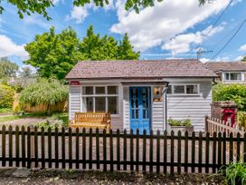 1 bedroom Cottage for rent in Canterbury