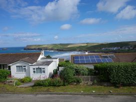 4 bedroom Cottage for rent in Polzeath