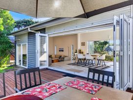 Pohutukawa Peace - Mangawhai Holiday Home -  - 1081569 - thumbnail photo 6
