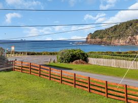 Matapouri Magic - Matapouri Holiday Home -  - 1082313 - thumbnail photo 4