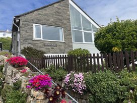 4 bedroom Cottage for rent in Praa Sands