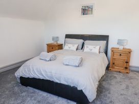 Sea Spell Loft - North Yorkshire (incl. Whitby) - 1083531 - thumbnail photo 8