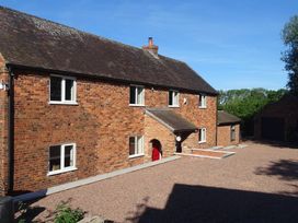 5 bedroom Cottage for rent in Cleobury Mortimer